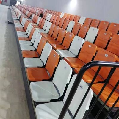 Palla bianca montata a poltrona armchair ripiegabile sistema di sedute per palestra per palestra e auditorium